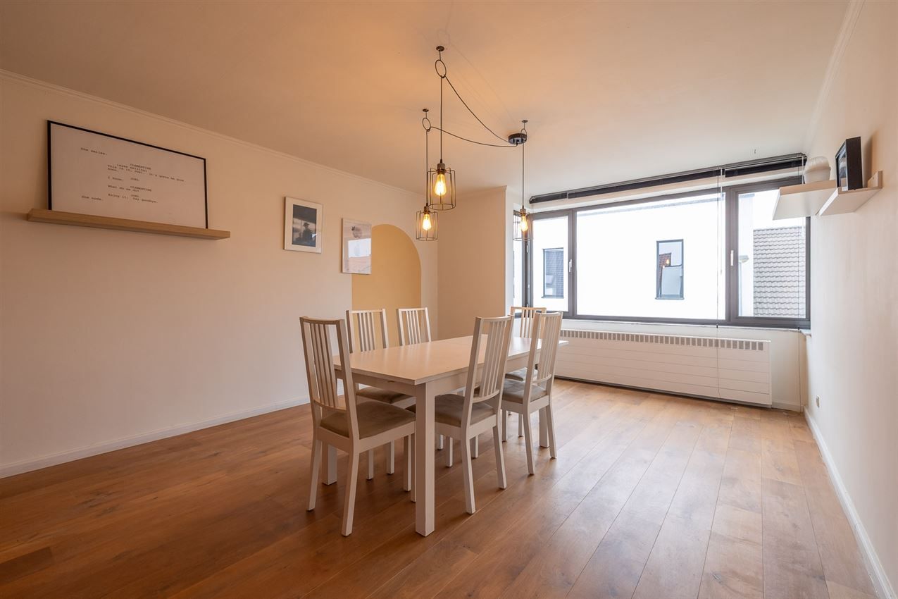 Gerenoveerd tweeslaapkamerappartement foto 8