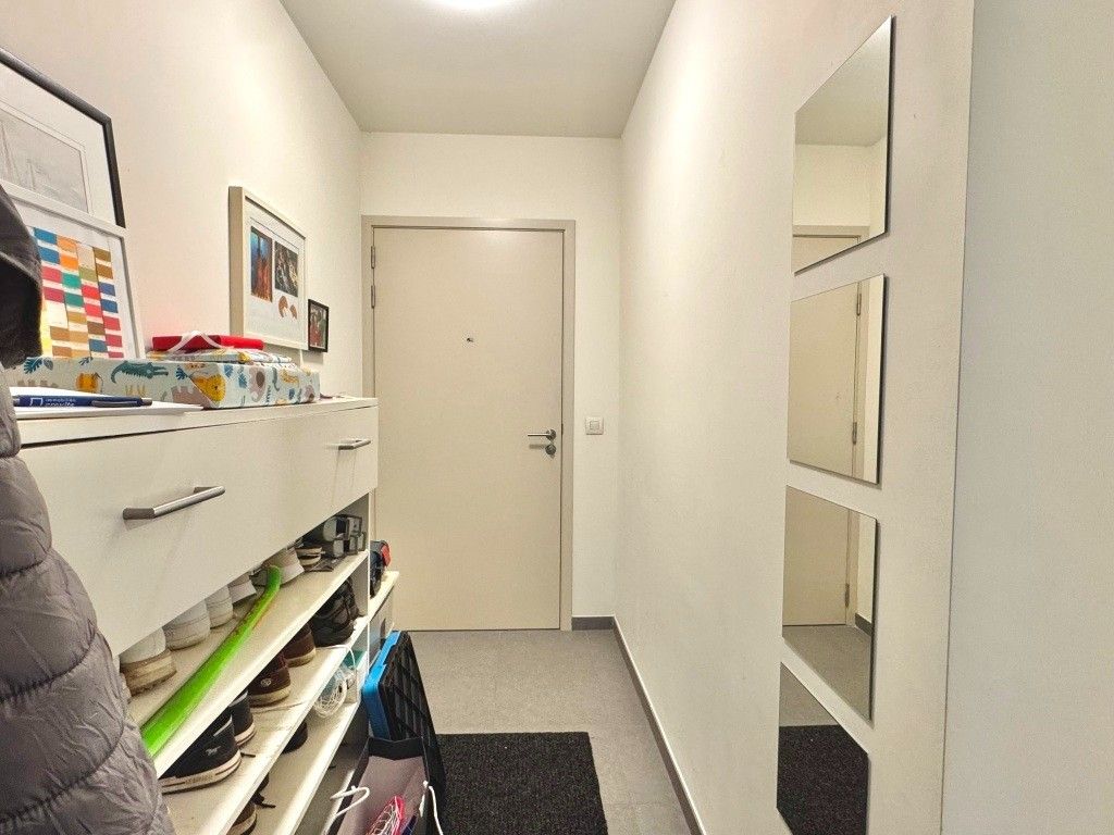 Zonnig tweeslaapkamerappartement met tuin en autostaanplaats in Zwijnaarde. foto 7