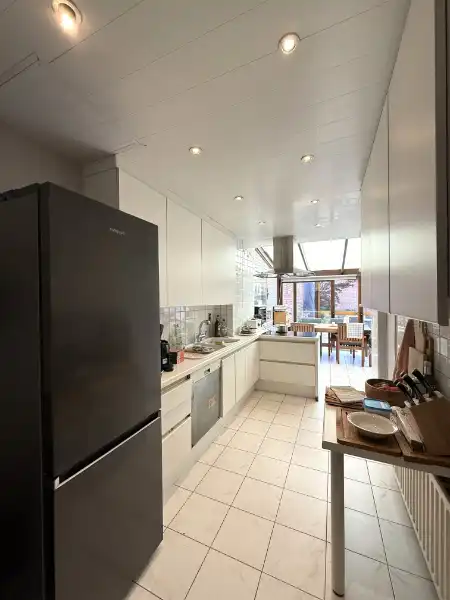 Ruime woning met prachtige tuin nabij Park Rozebroeken foto 12