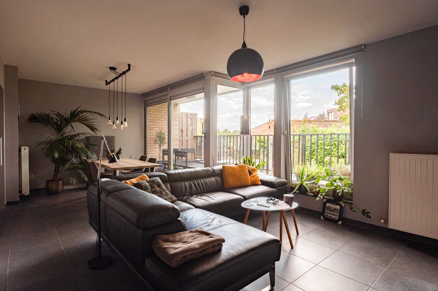 Appartement met 2 slaapkamers en ruim terras te koop in Schoten! foto 2