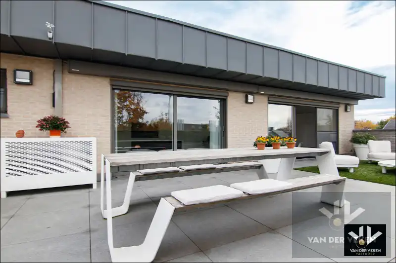 INVESTERINGSPAND: PENTHOUSE MET LANGE TERMIJN HUUROPBRENGST foto 25