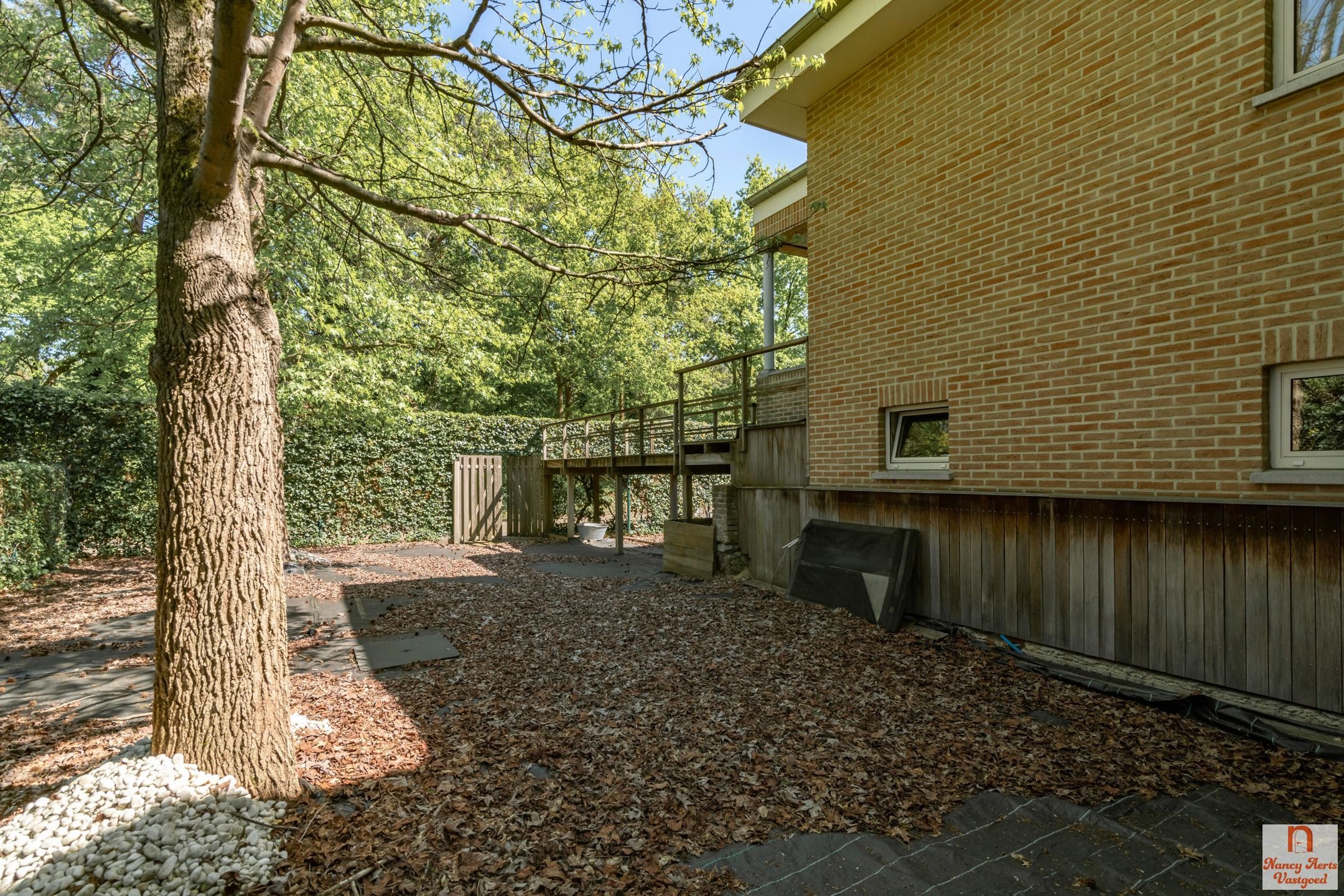 Uitzonderlijke woning met kantoorruimte op toplocatie foto 37