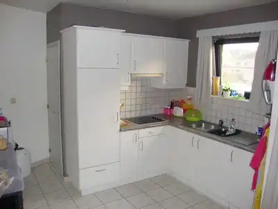 Mooi Duplex-appartement met autostaanplaats te Hasselt foto 4