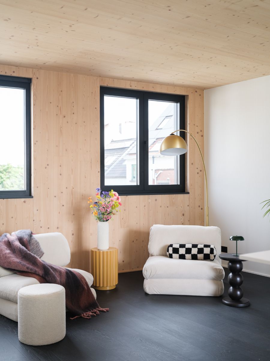 Lichtrijk gerenoveerde duplex vlakbij Gent centrum foto 2