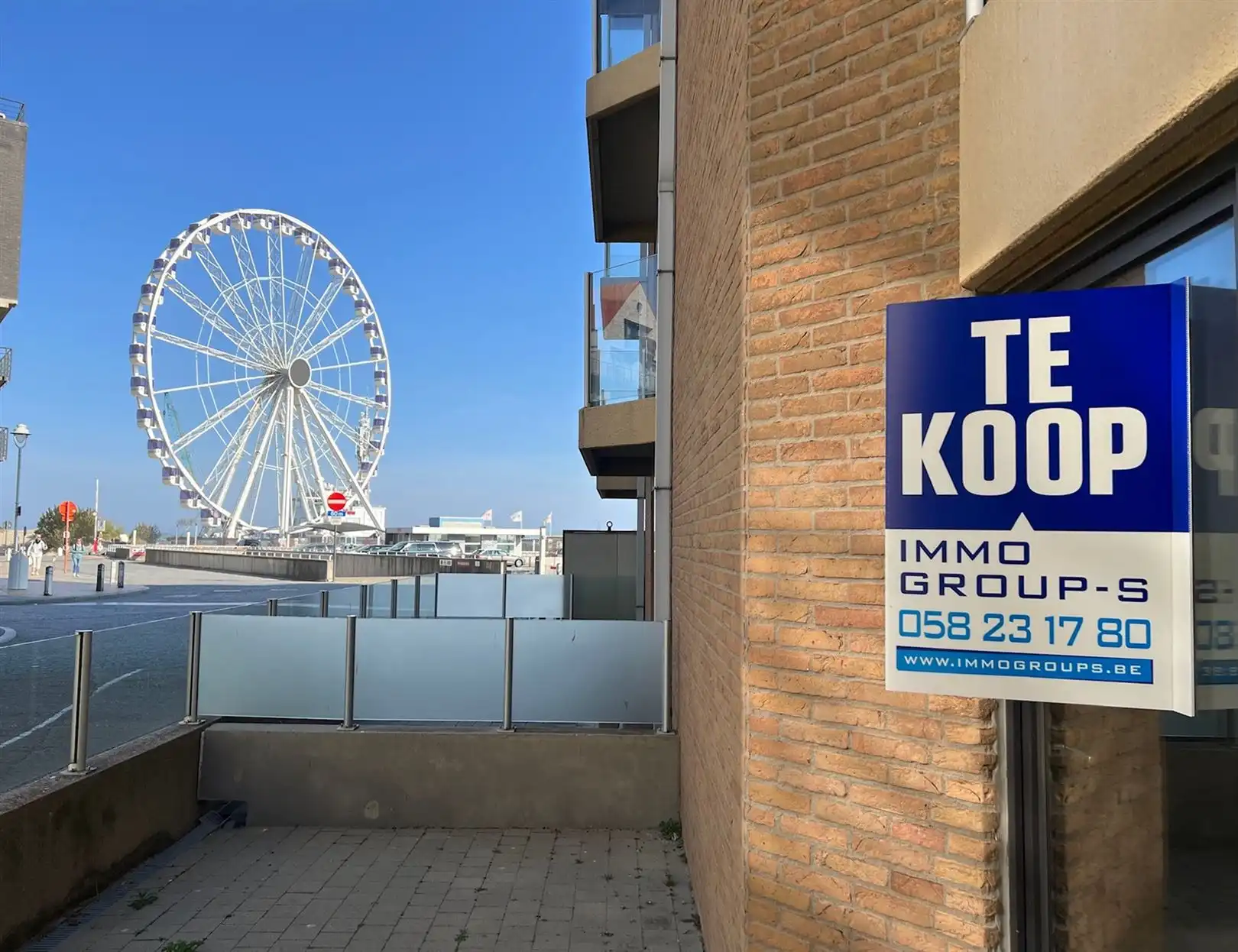zongericht hoekappartement met prachtig terras en zicht foto {{pictureIndex}}