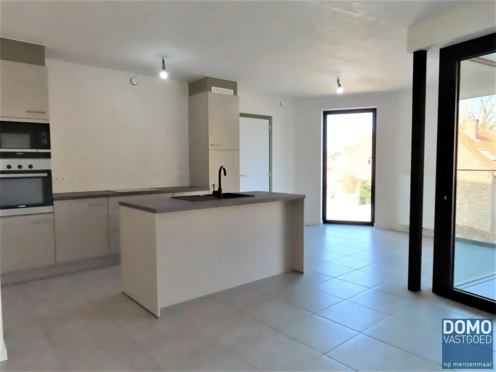 MOOI APPARTEMENT MET 2 SLAAPKAMERS IN HET HARTJE VAN AS!  foto 2