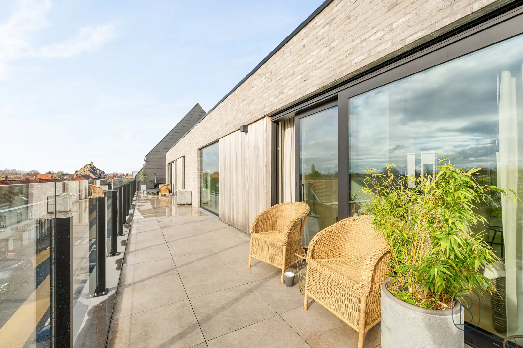 Prachtige penthouse met 3 slk op toplocatie in Harelbeke foto 3