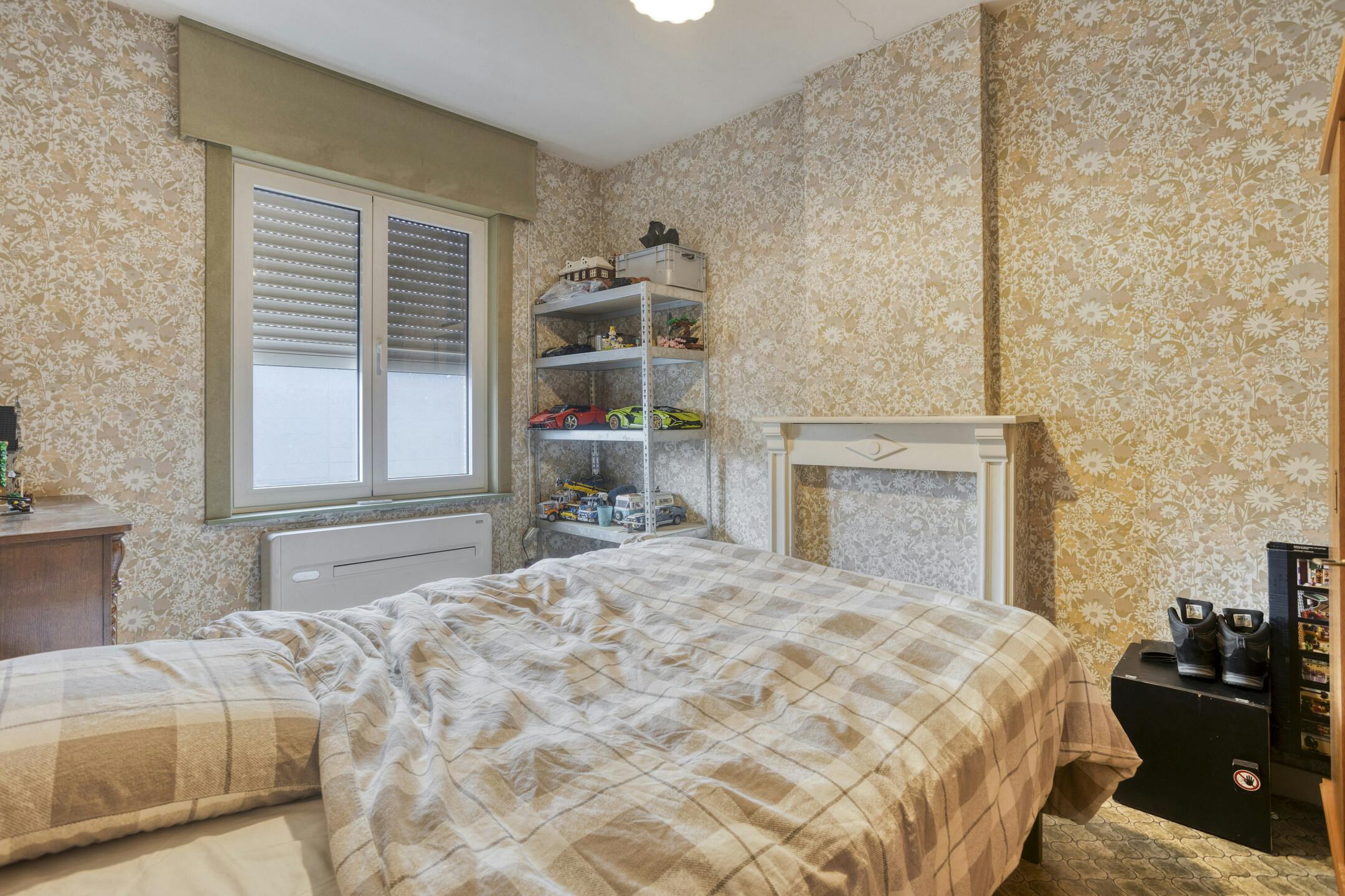 halfopen huis te koop in Kortrijk met atelier of ruime garage foto 9