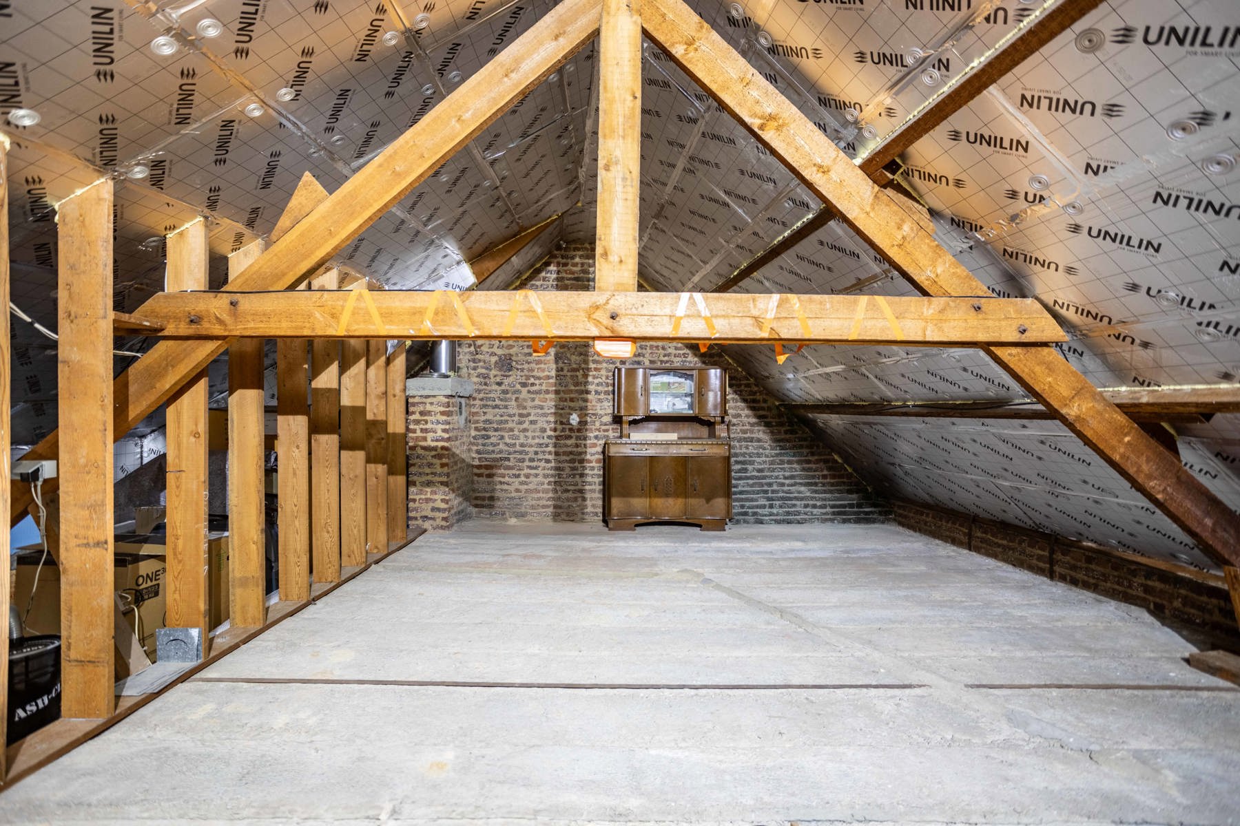 Ruime halfopen bebouwing met oprit en zonnige tuin in Outer foto 20