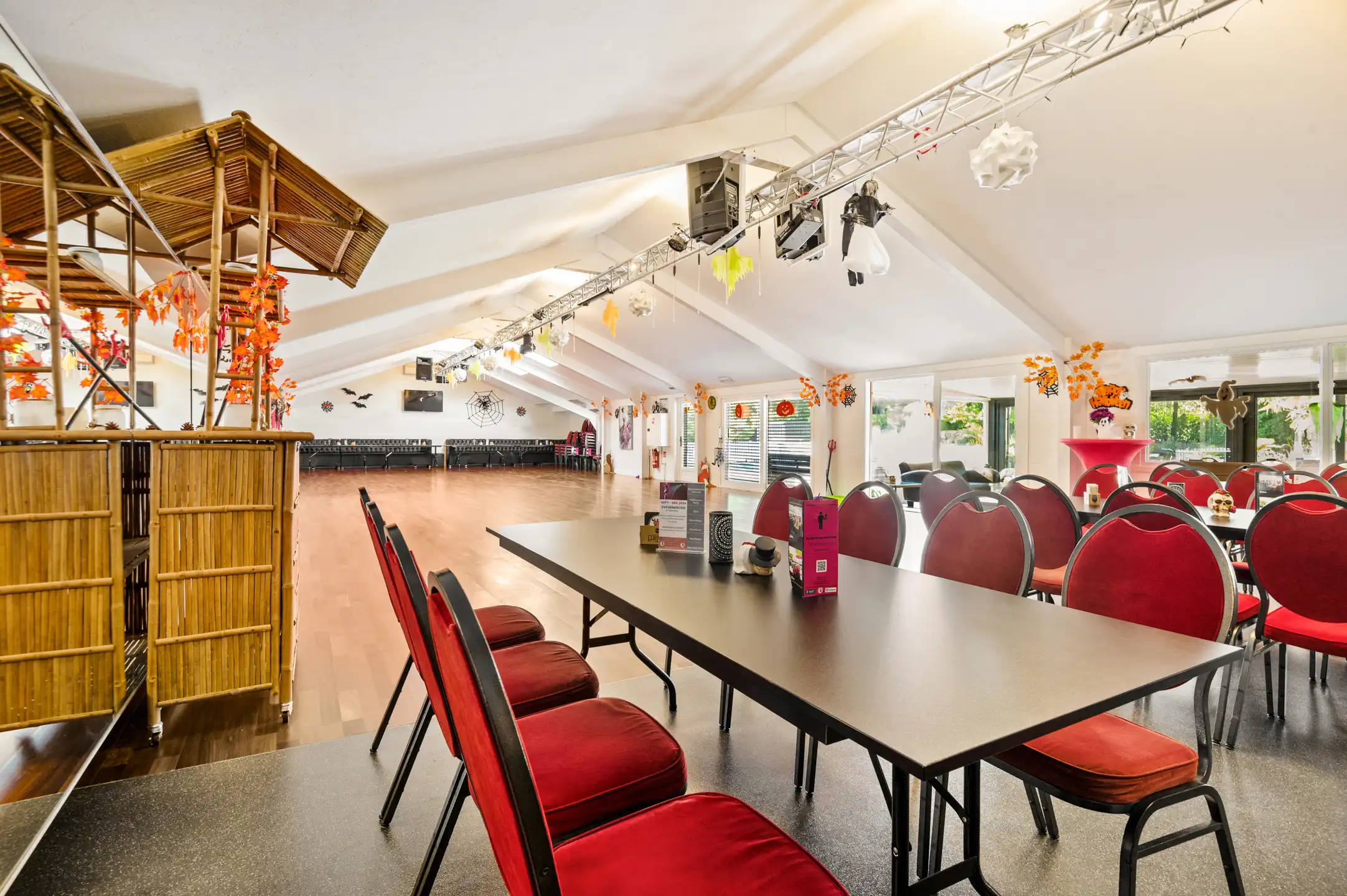 Polyvalent gebouw gelegen in recreatiegebied  foto 12