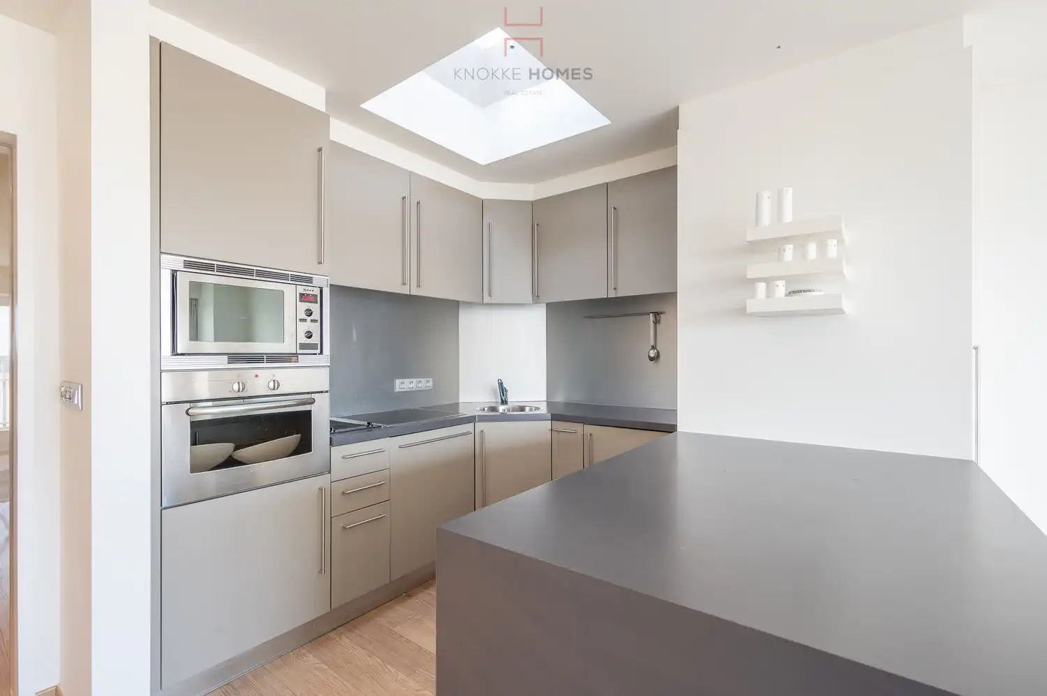 Uitzonderlijk dakappartement met panoramisch zeezicht in Duinbergen foto 12