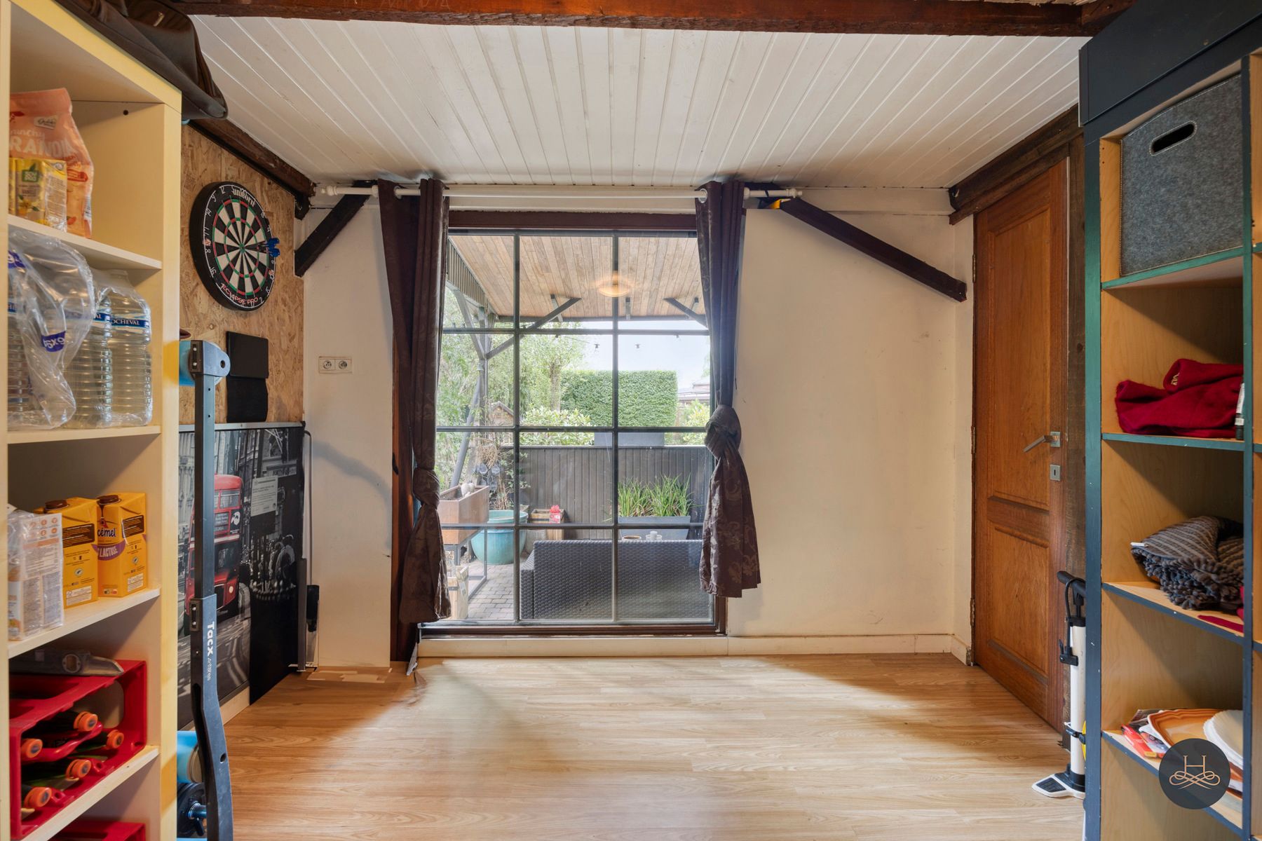 Ruime vakantiewoning in het groen foto 21