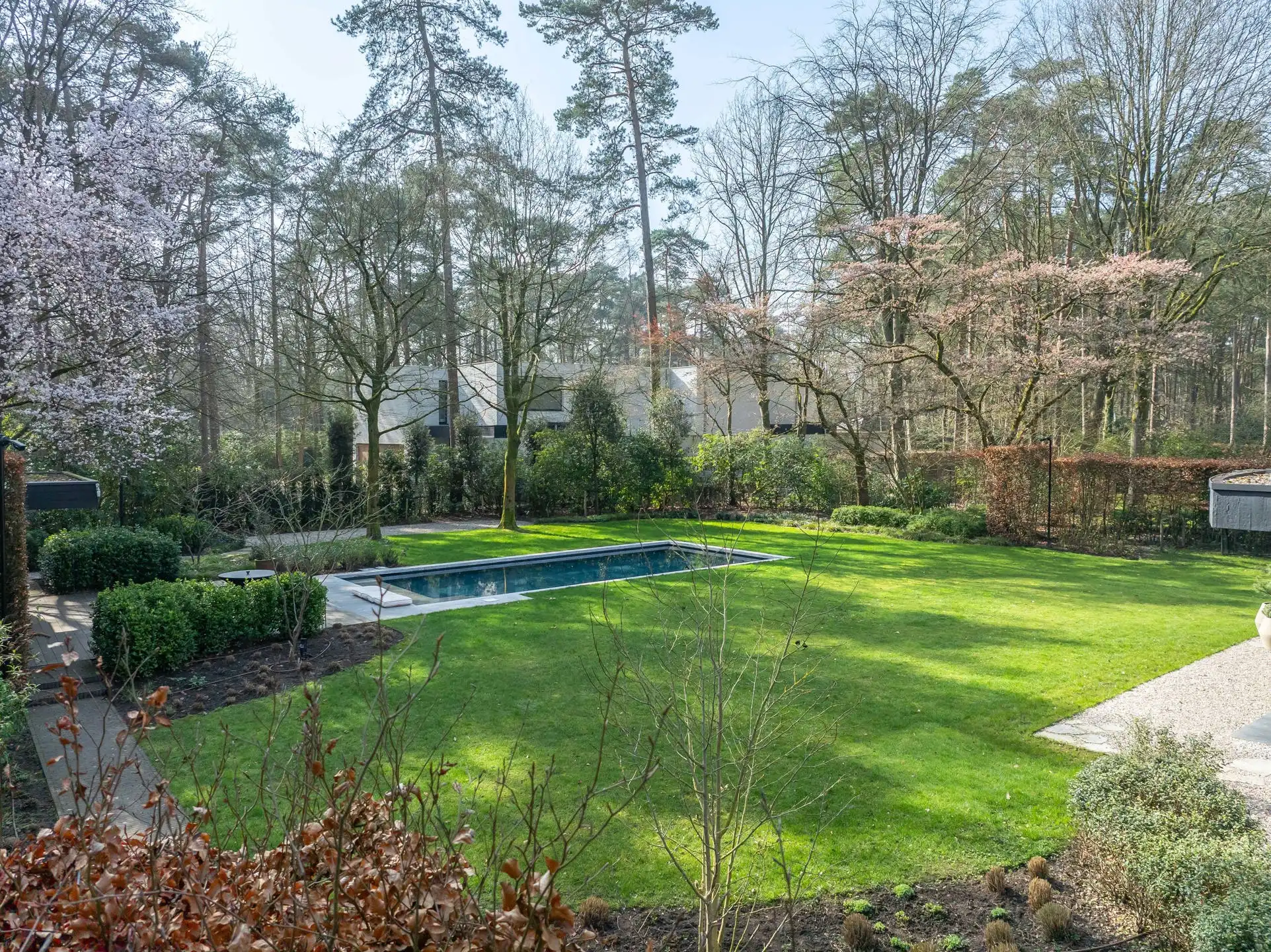 Architectenvilla met zwembad en ZW tuin in Hof Ter Linden foto 34