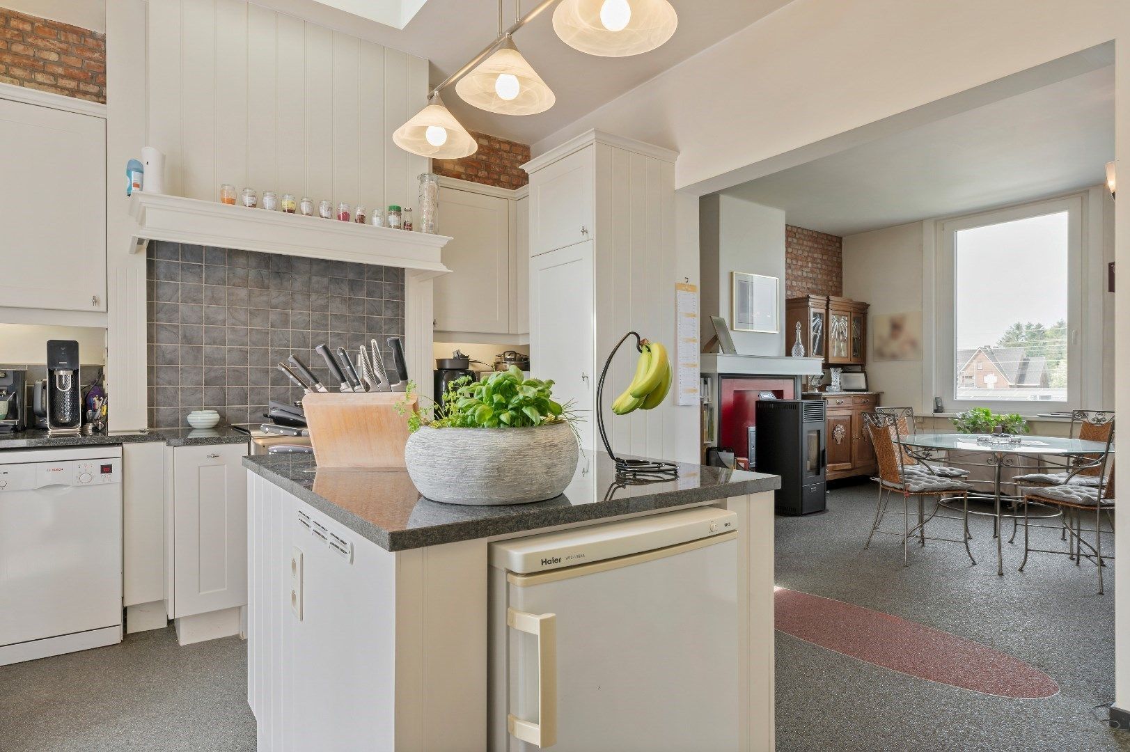 charmante woning op toplocatie met mogelijks handelszaak foto 5