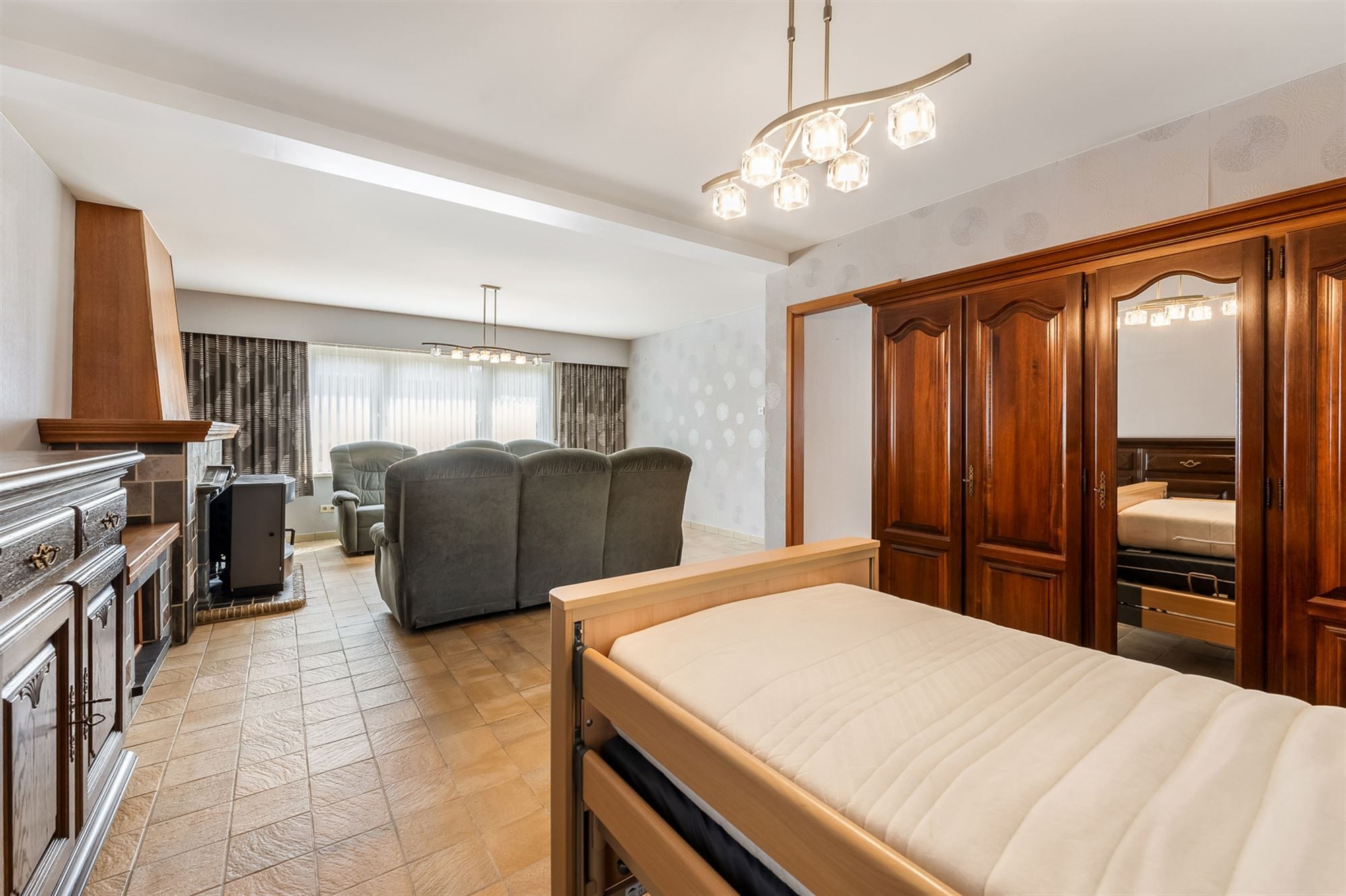 DEELS GERENOVEERDE, PERFECT ONDERHOUDEN WONING OP LEUKE LIGGING foto 6