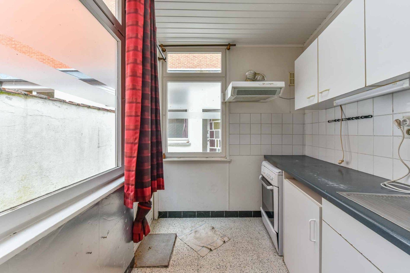 Op zoek naar een woning met veel potentieel, centraal gelegen in Merchtem? Welkom Home! foto 4