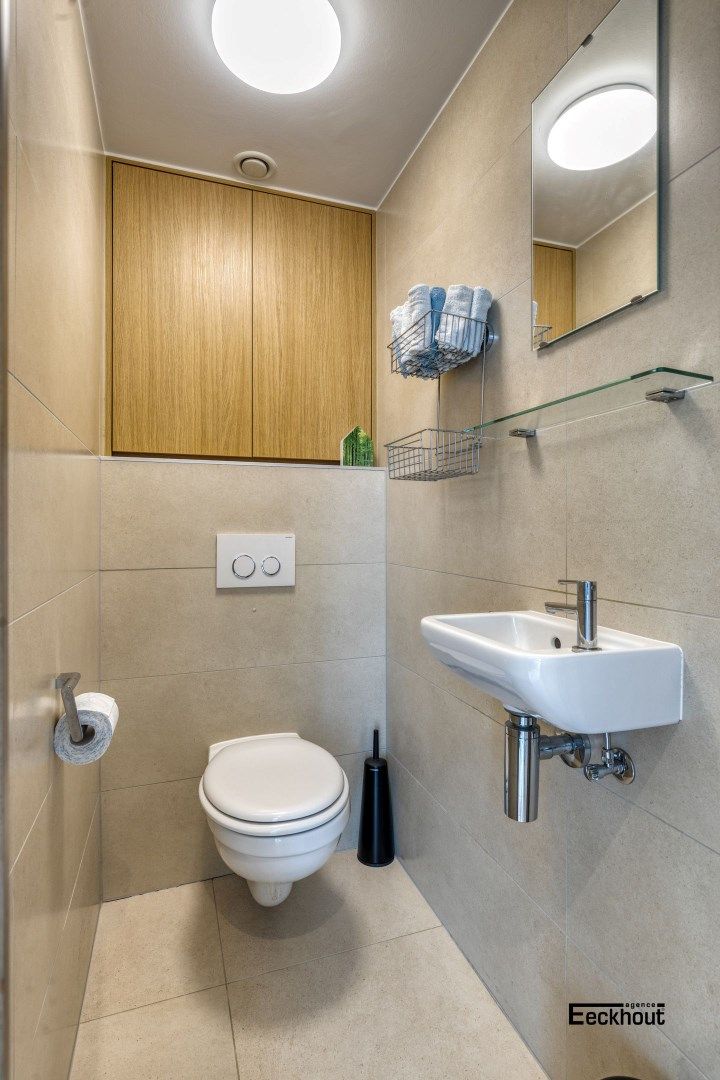 Instapklaar & modern 3 slaapkamer-appartement met zéér ruim zonneterras (45m²) te Bredene-Duinen! foto 11