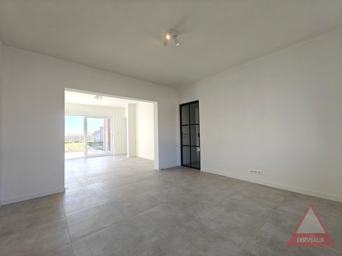 Ledegem - Halfopen instapklare woning foto 4