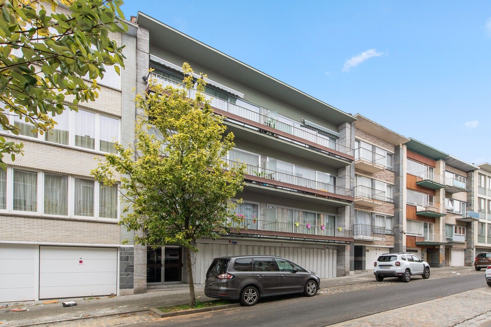 ()=>{if(producerUpdateValueVersion(node),producerAccessed(node),node.value===ERRORED)throw node.error;return node.value} Rue Alfred Dubois 14/3D - 1080 Sint-Jans-Molenbeek