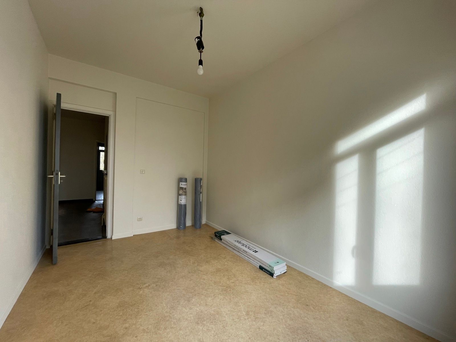 Ruim appartement 2 kamers en garage foto 10