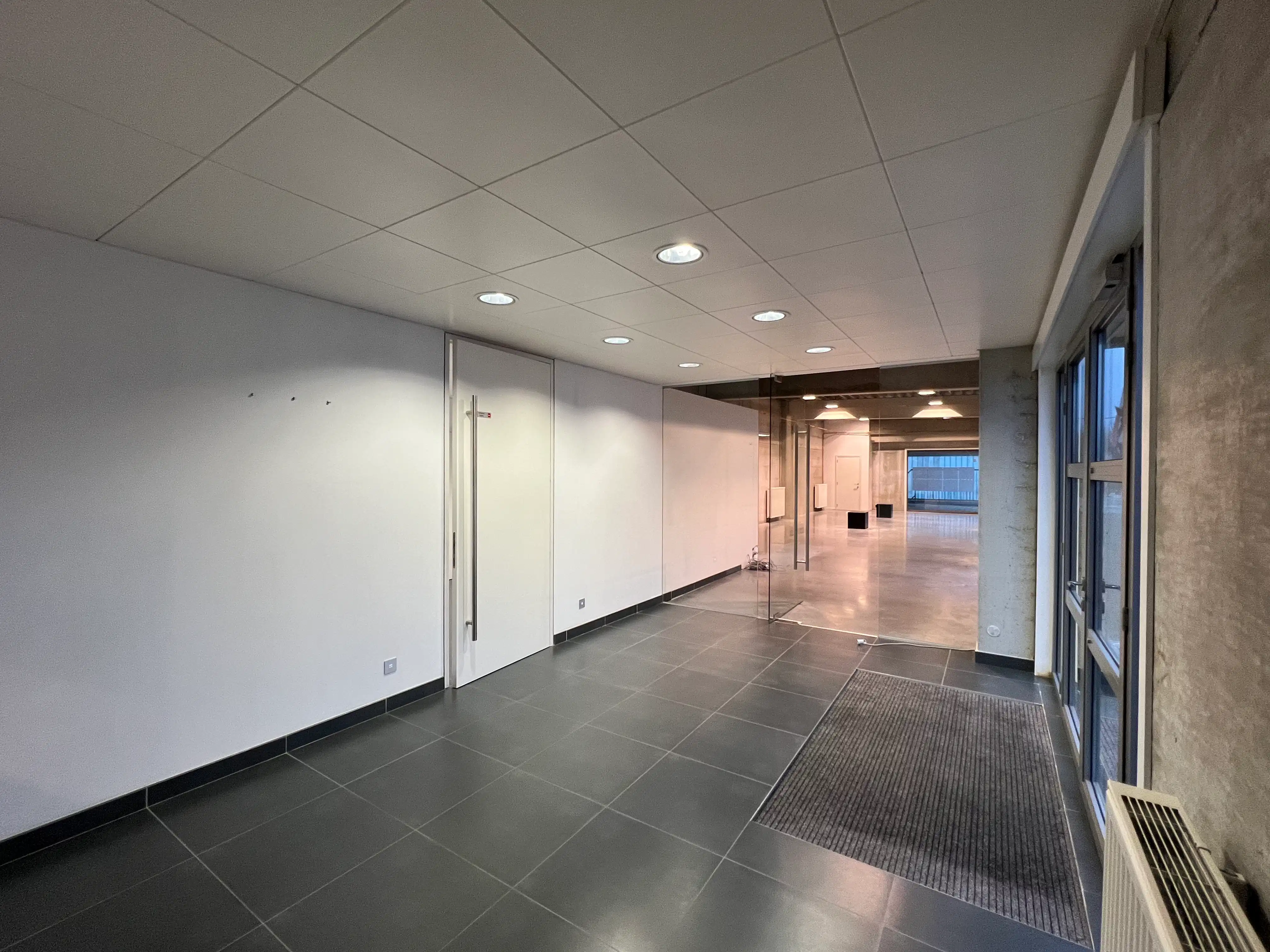 Te huur: kantoor-/handelsruimte – topligging Kortrijk-Wevelgem foto 7