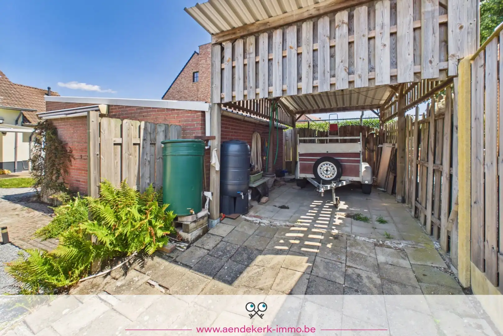 Charmante woning met vier slaapkamers foto 25