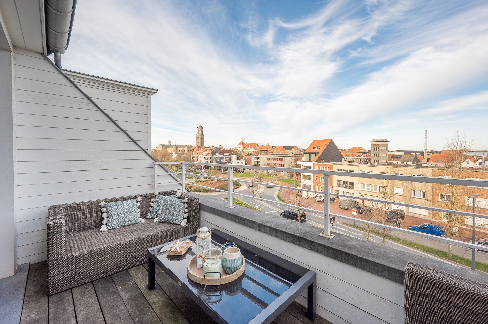 Lichtrijk appartement met een hoogwaardige afwerking,  2 slaapkamers en een ruim terras, gelegen in de residentie Promenade ter hoogte van Duinenwater op enkele foto 10