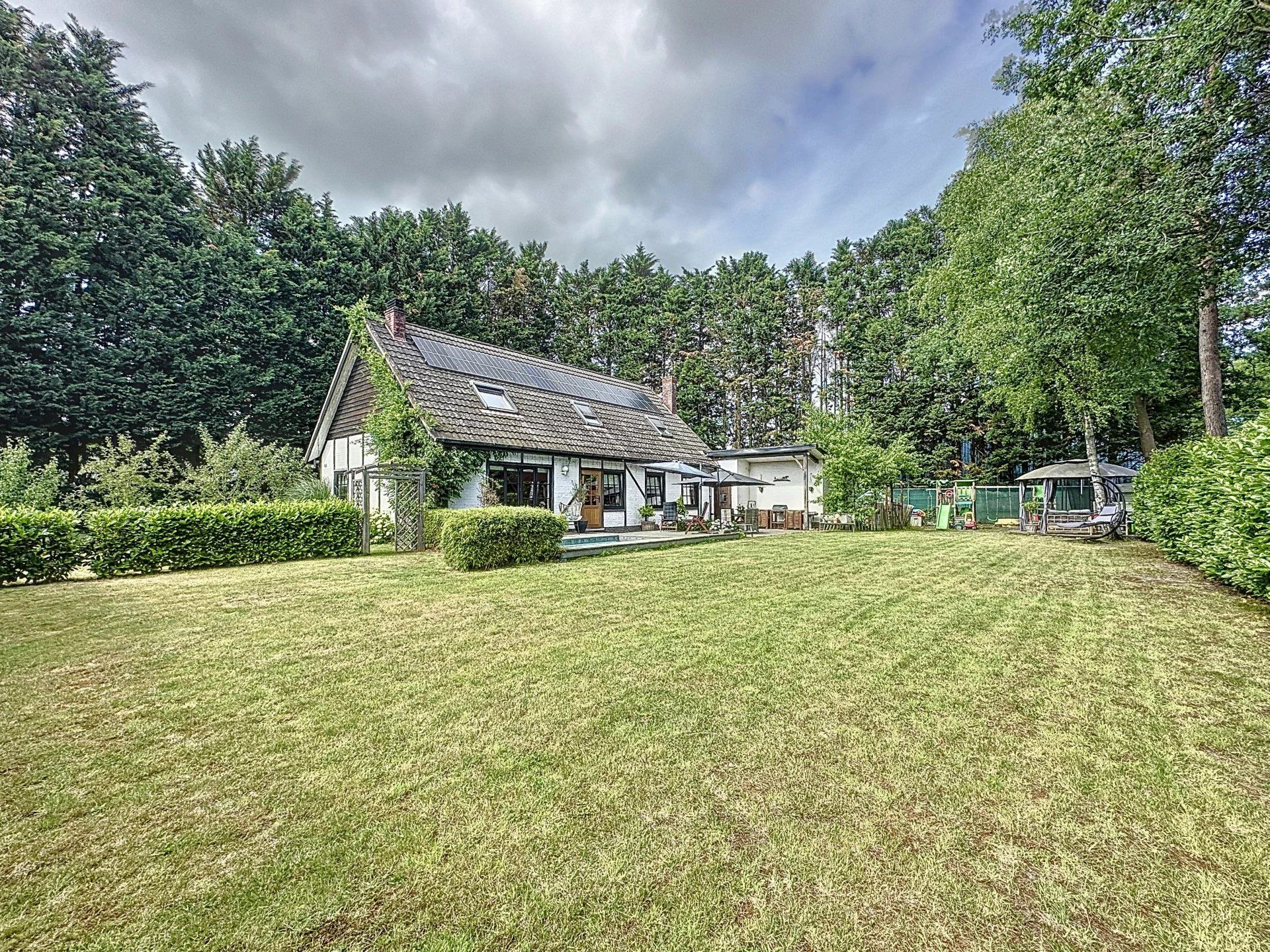 Volledig gerenoveerde villa in de Europese wijk. foto 43