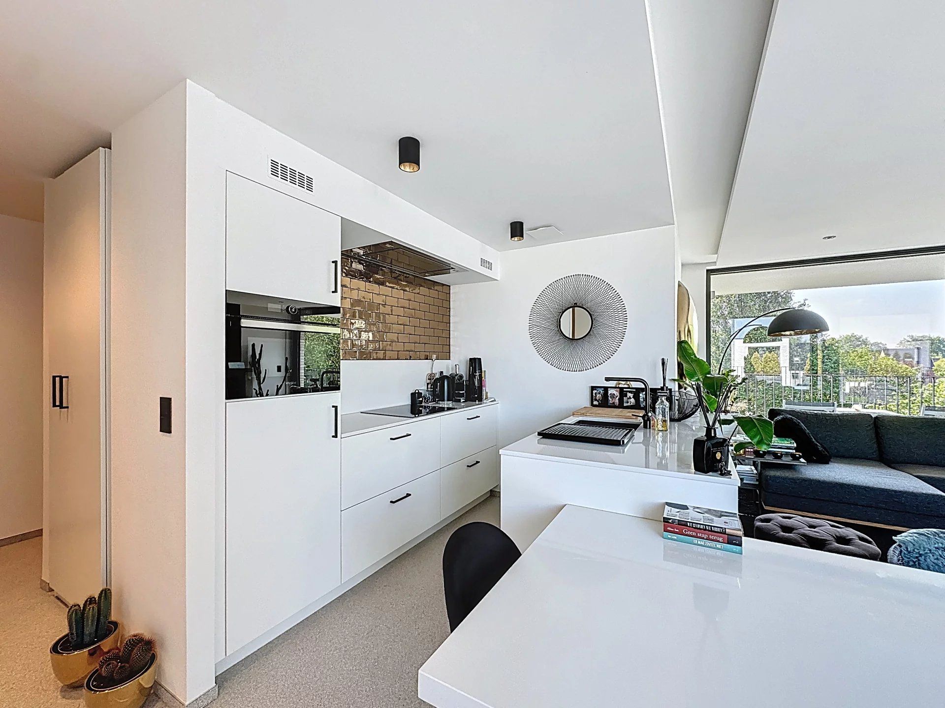 Modern dakappartement met 2 terrassen, prachtig uitzicht en luxueuze afwerking. foto 6
