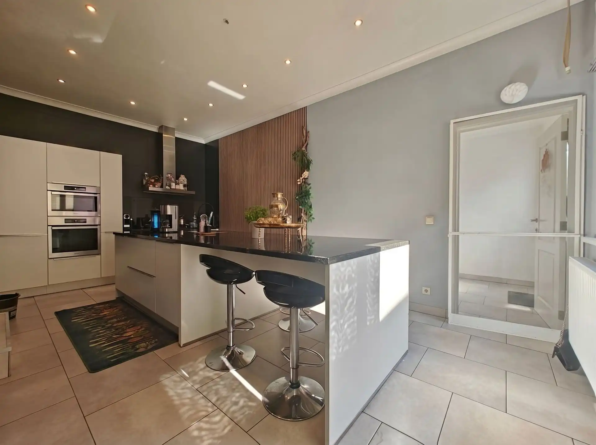 Instapklare halfopen woning met 3 (mogelijk 5) slaapkamers in Maasmechelen foto 7