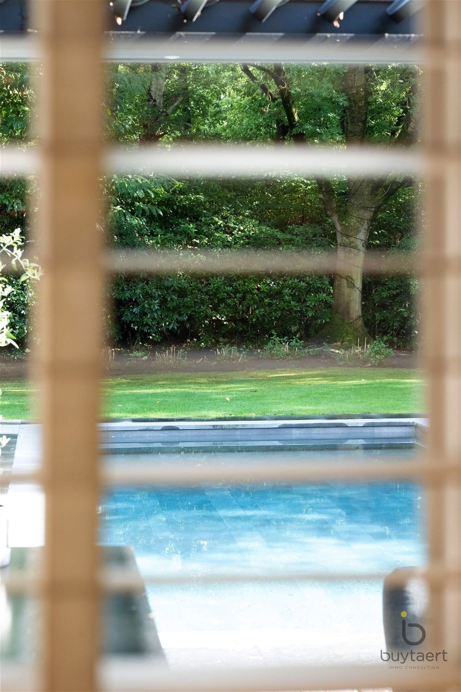 EXCLUSIEF: stijlvolle villa met een tijdloze inrichting op een toplocatie te Schilde! foto 28