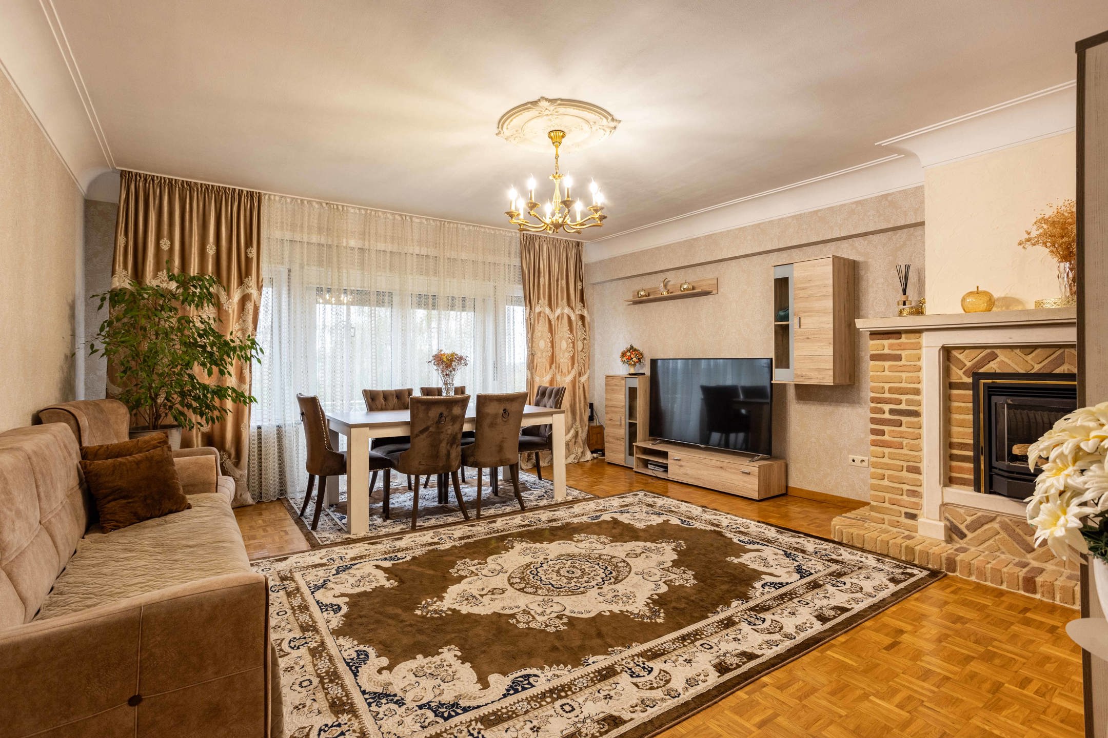 Ruim appartement met 3 slaapkamers in centrum Ronse foto 5