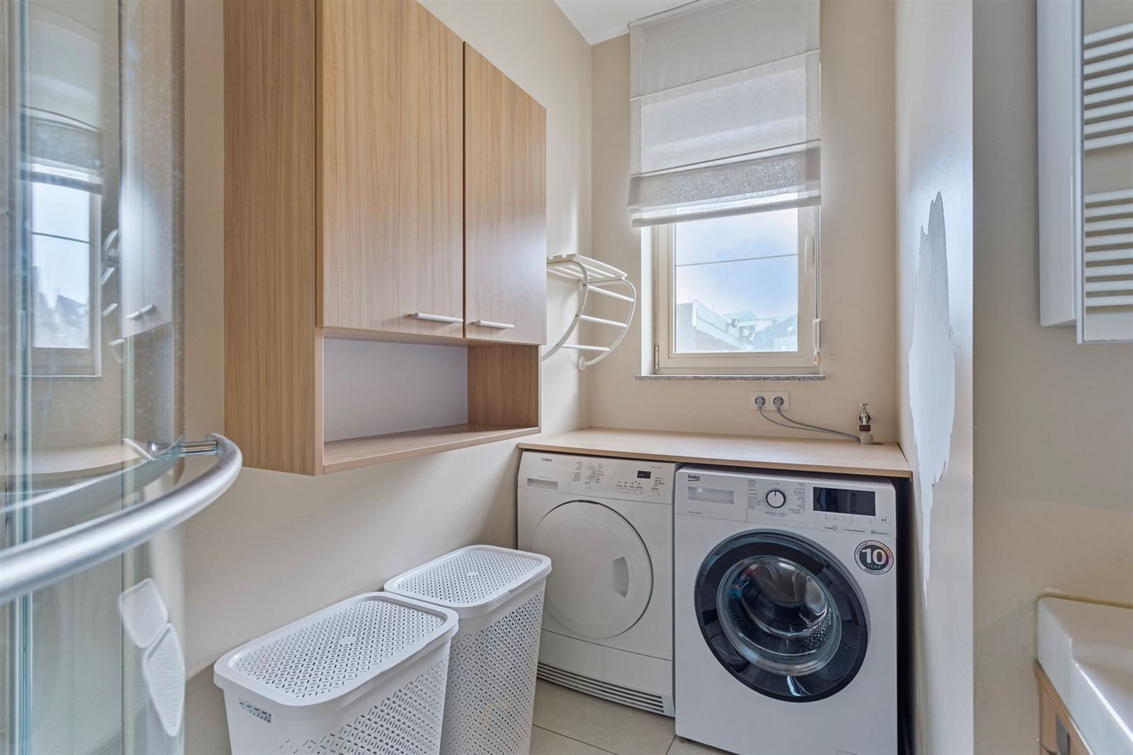 TE KOOP: Ruime woning met praktijkruimte in Maasmechelen! foto 12