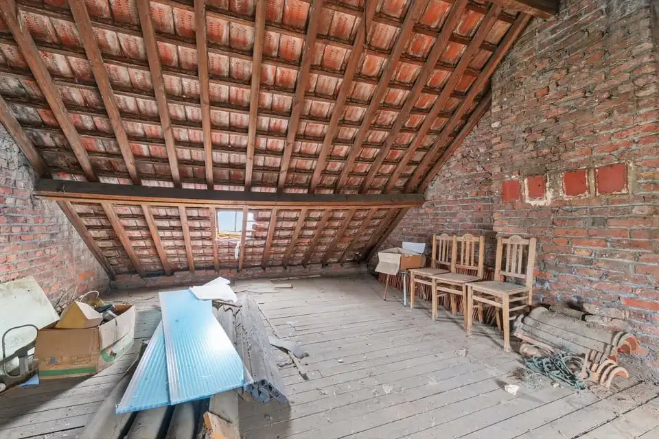 TE RENOVEREN RIJWONING MET POTENTIEEL IN TONGEREN foto 22