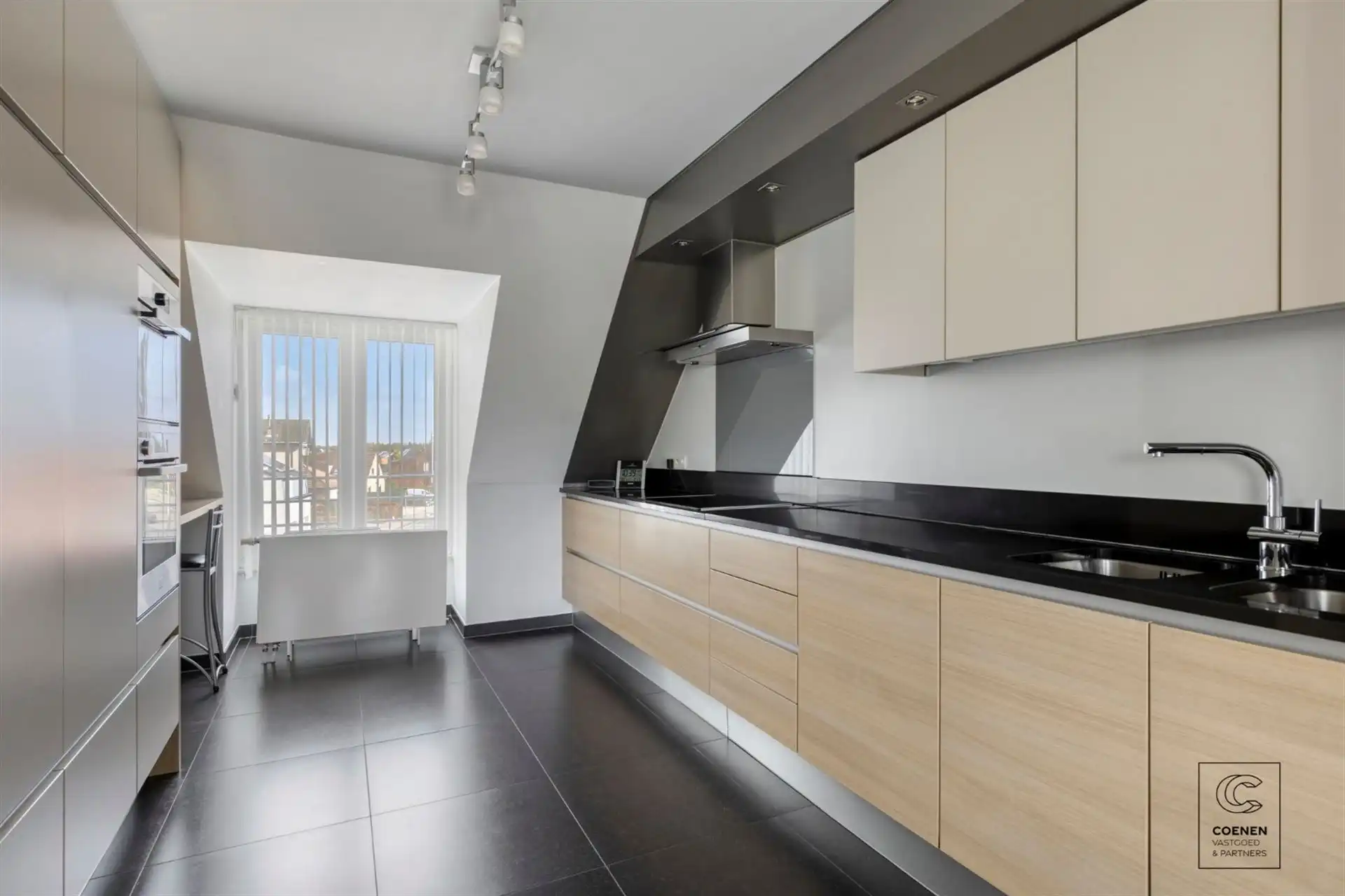 Lichtrijk appartement met 2 slpk en groen zicht te Duffel! foto 5