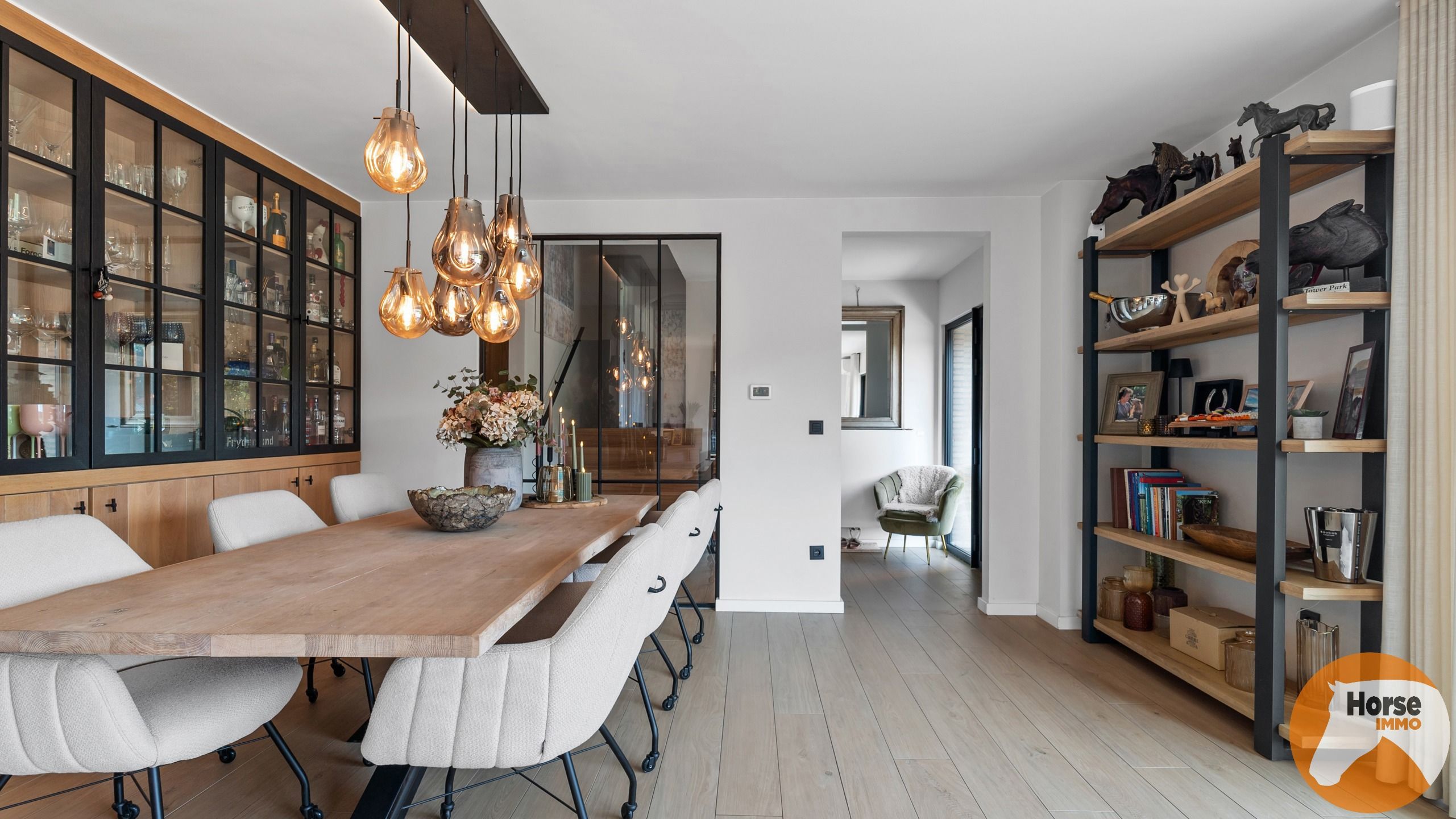 OUDSBERGEN - Prachtig gelegen woning met loodsen op 2ha5 foto 6