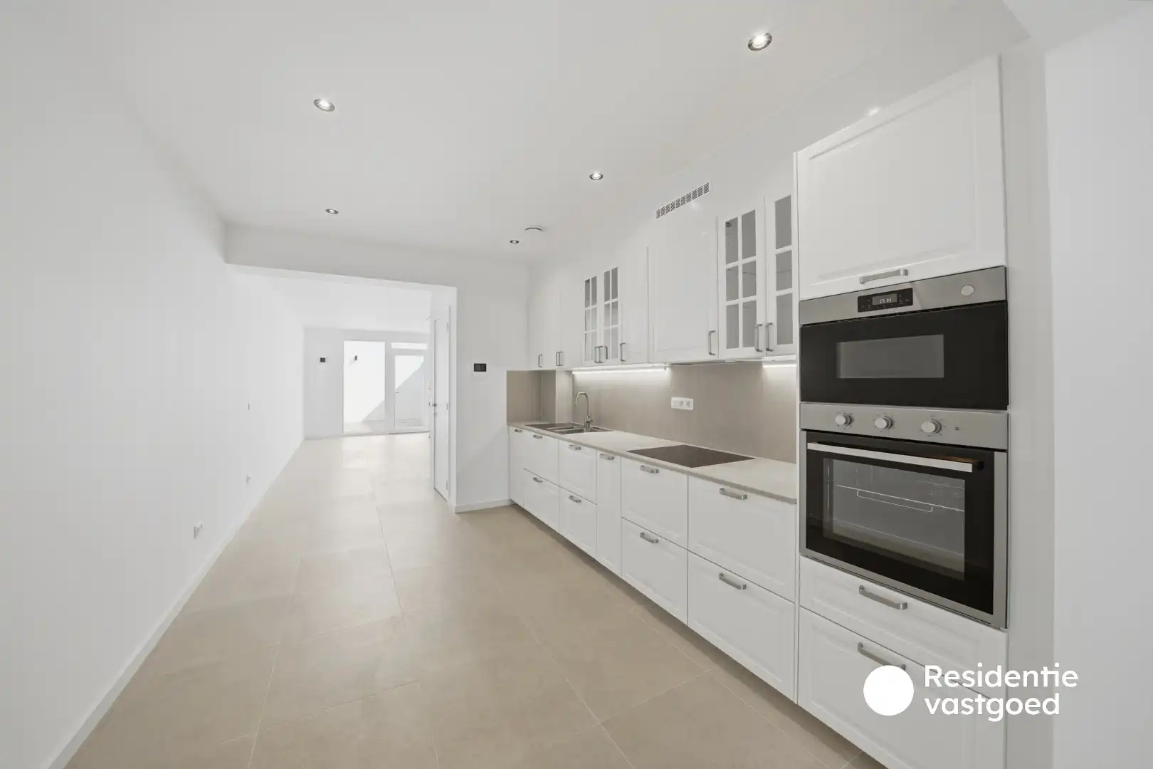 Kwalitatief gerenoveerde gezinswoning met 3 slaapkamers in Bredene foto 7