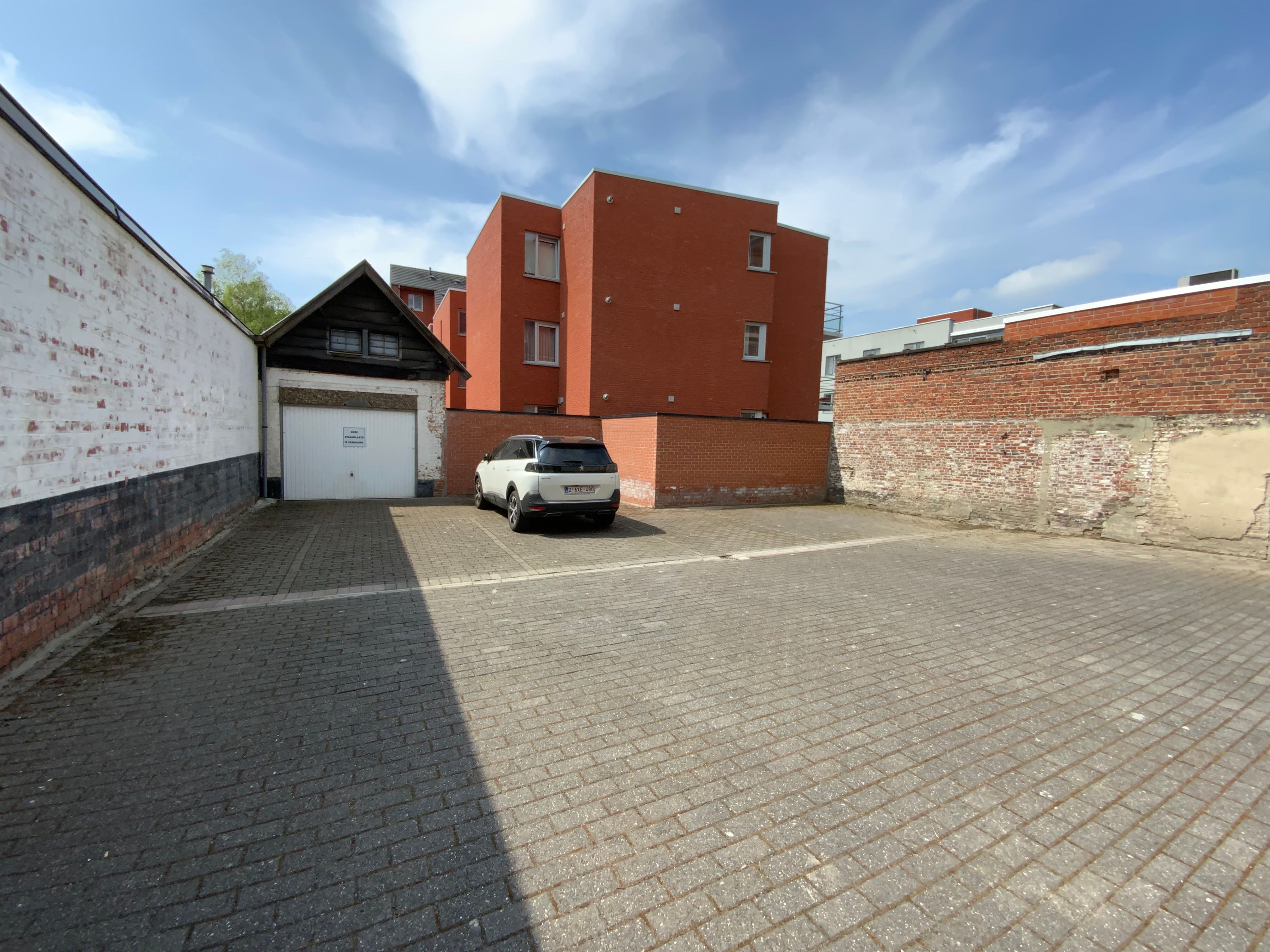 Instapklaar, nieuw geschilderd, ruim 2 slpk appartement foto 23