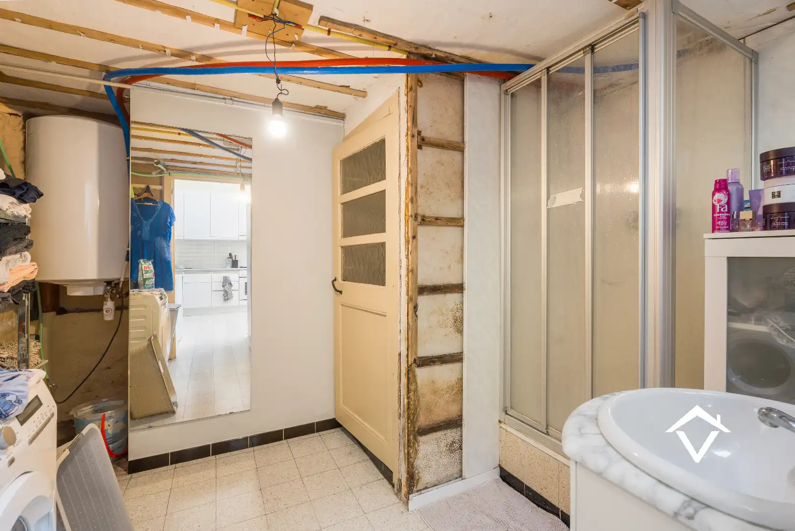 Karaktervolle stadswoning met tal van mogelijkheden op toplocatie in Torhout foto 10