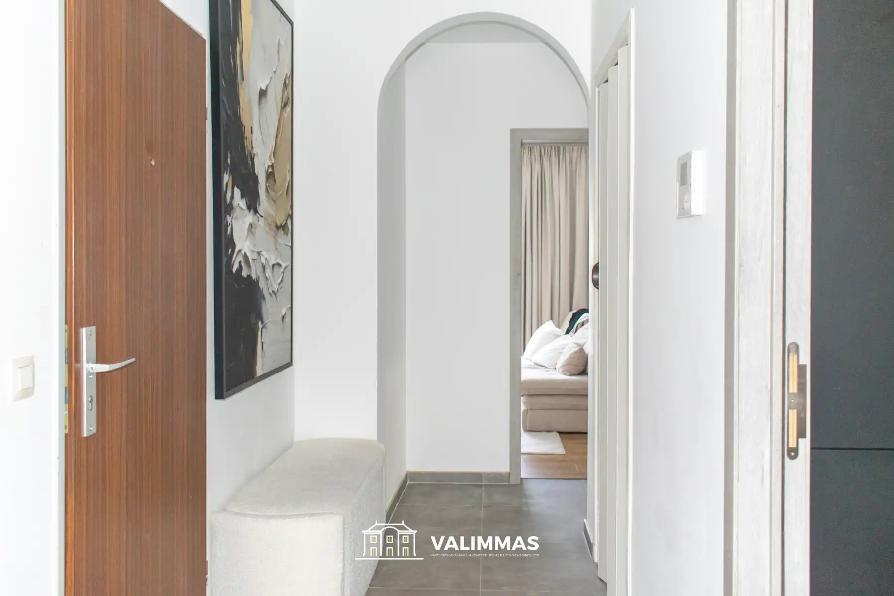 Mooi hoekappartement met 2x terras, kelder & event. garage foto 3