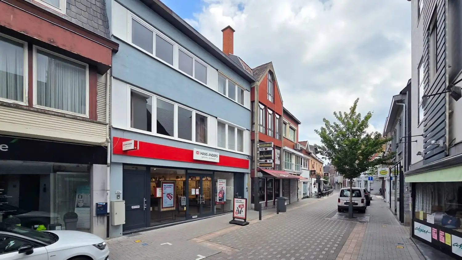 DUPLEX APPARTEMENT MET 2 SLAAPKAMERS EN TERRAS foto 2