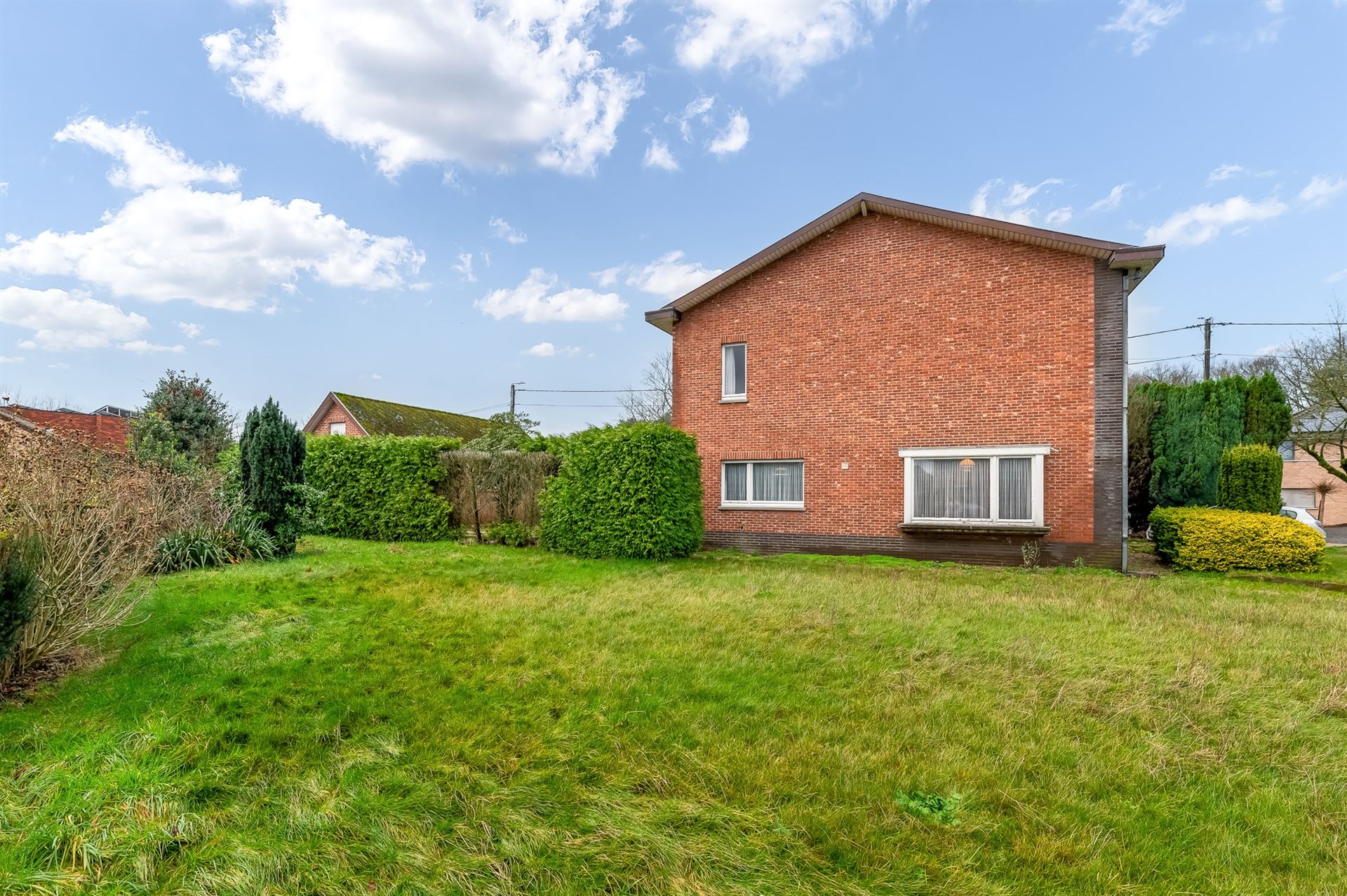 Ruime woning met 3 slaapkamers en leuke zuidgerichte tuin foto 18