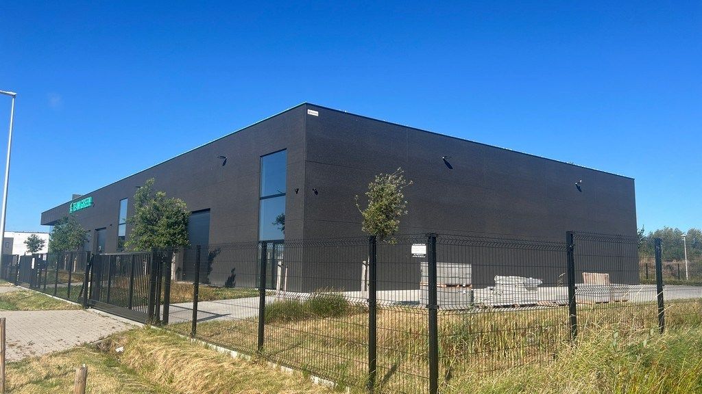 Recent magazijn te huur op bedrijventerrein E17/4 in Lokeren foto 9