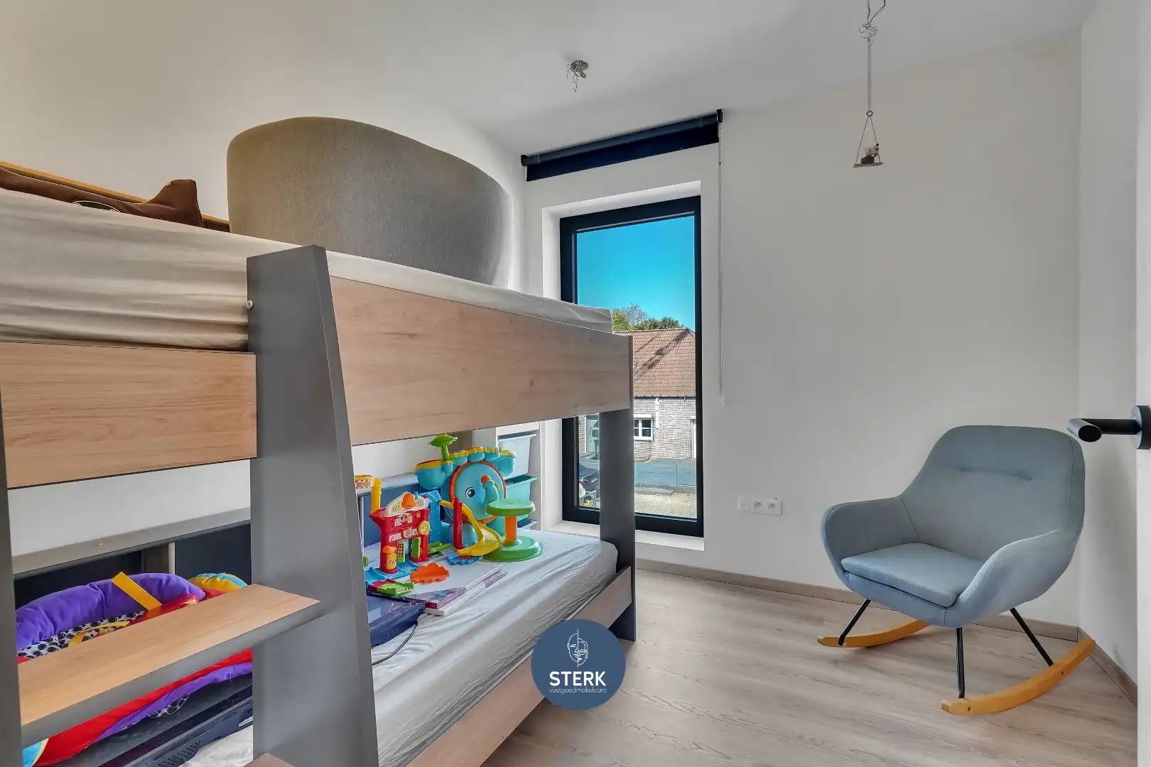 INSTAPKLARE NIEUWBOUWWONING MET 3 TOT 4 SLPKS AAN REGISTRATIERECHTEN !   foto 13