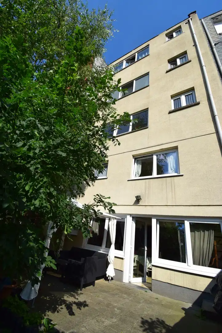 Appartementsgebouw (5 eenheden, 3 stedenbouwkundig vergund) foto 2