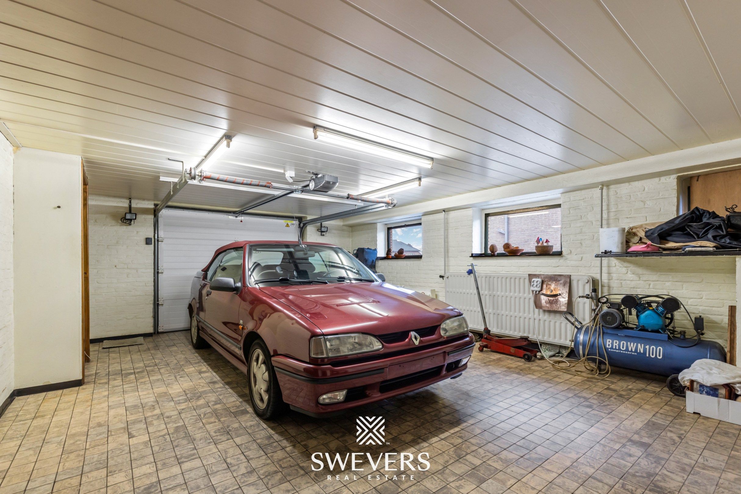 Ruime, te renoveren woning op 7a60 in centrum-Zonhoven foto 24