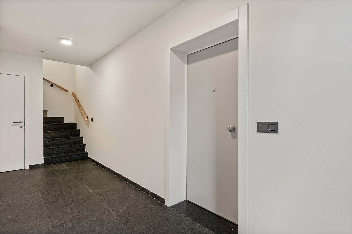 NIEUWE VRAAGPRIJS!! Gelijkvloers appartement (duplex) met 2 slaapkamers. foto 4