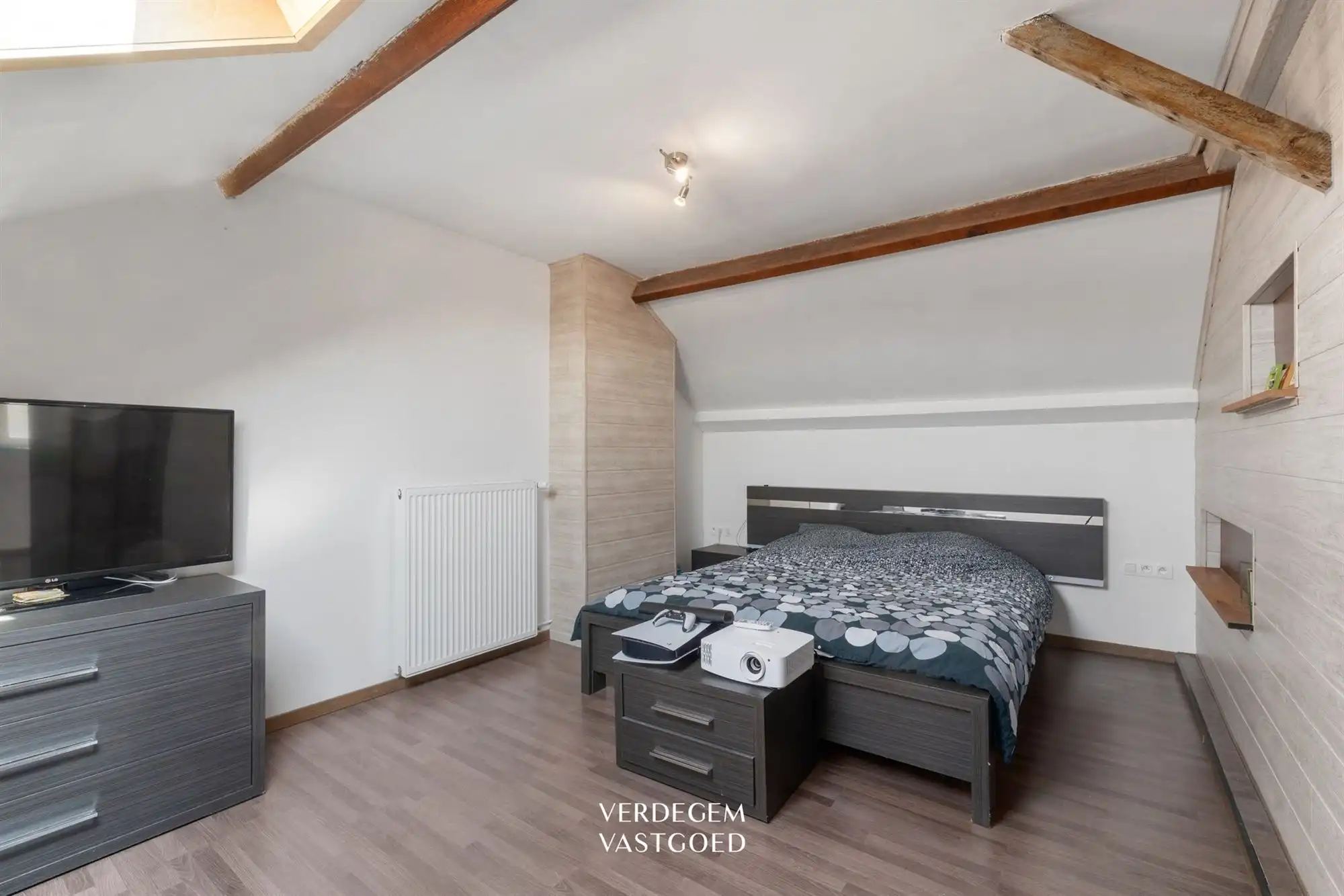 Woning met 4 slaapkamers en loods van 100m² foto 10