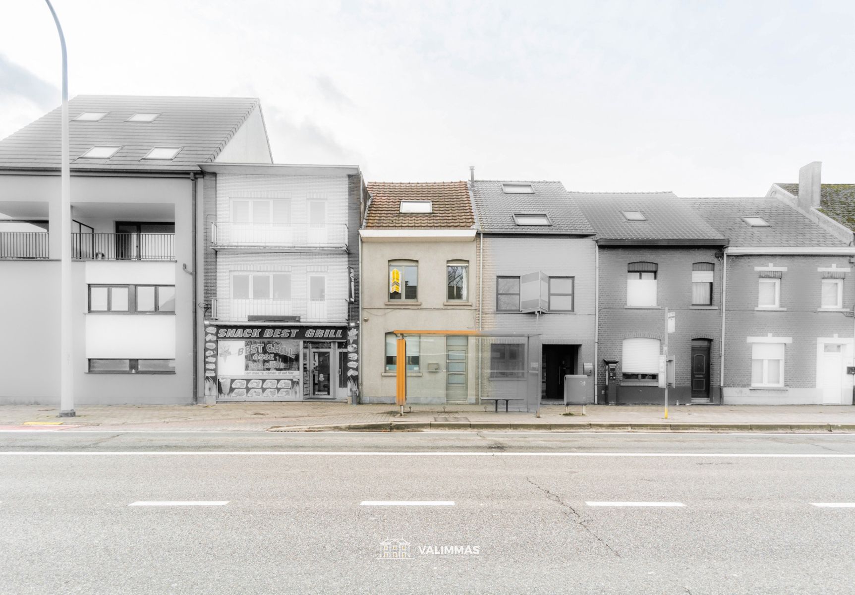 Instapklare rijwoning met 2 slaapkamers, zonneterras en tuin foto 3