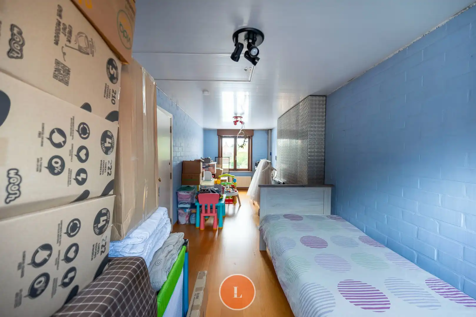 Ruime gezinswoning met grote tuin en uitweg te koop in Menen. foto 16